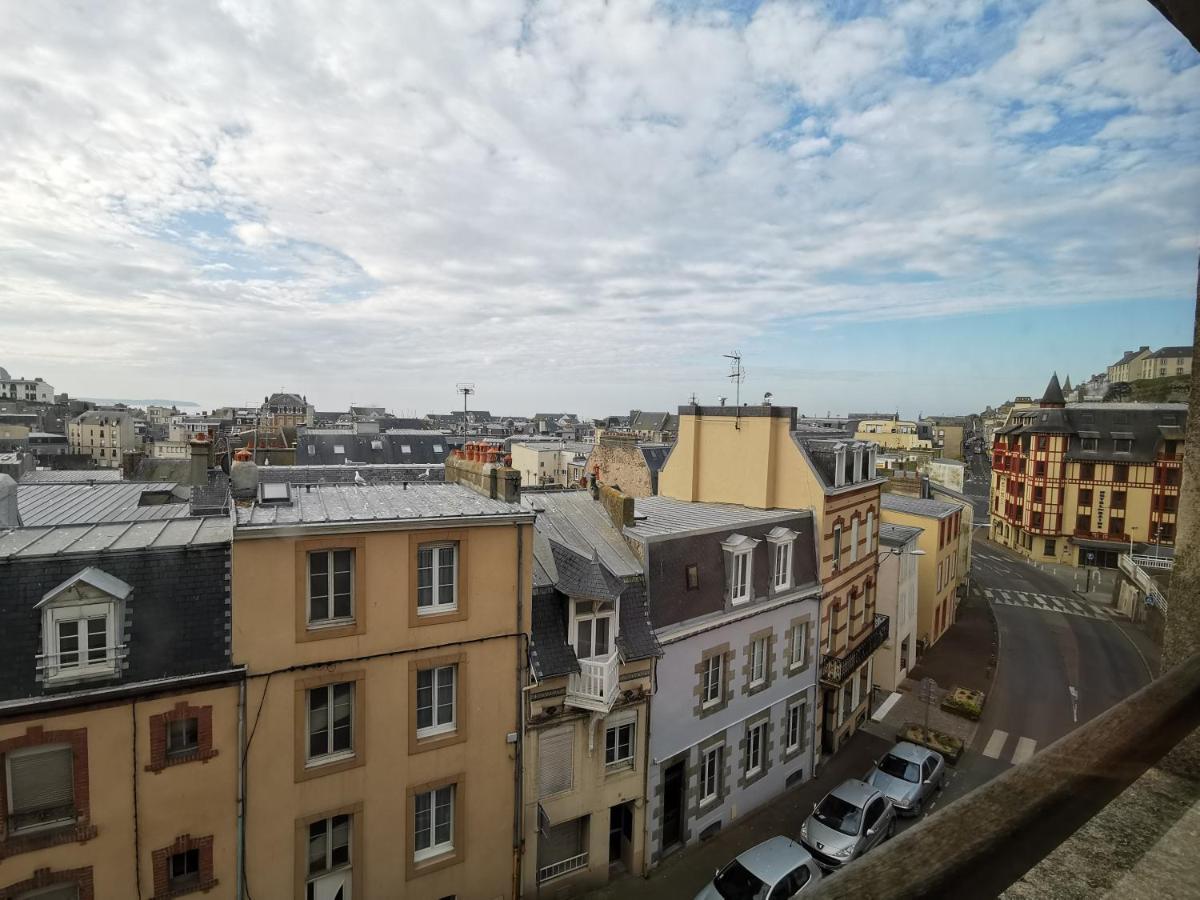Le Petit Michelet Apartment Granville Luaran gambar