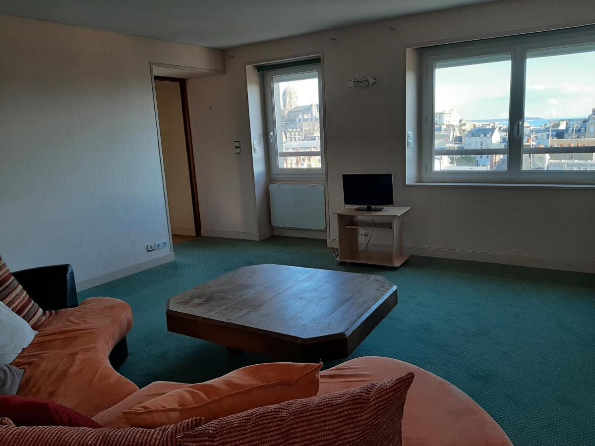 Le Petit Michelet Apartment Granville Luaran gambar
